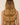 Lifestyle-Aufnahme einer Frau mit Halo Haarteil in Hellbraun-Karamell – Rubin Extensions®