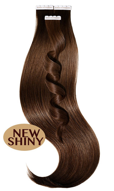 Frontalansicht der unsichtbaren Tape-In Extensions in Kastanien-Dunkelbraun, Excellence Line, 35–55 cm – Rubin Extensions®