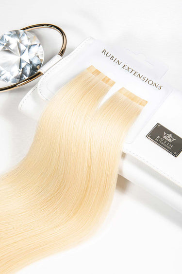 Geschenkverpackung der Keratin Bondings Haarsträhnen in Goldblond, Premium Line – Rubin Extensions®