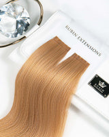 Elegante Verpackung der Keratin Bondings Haarsträhnen in Hellbraun-Karamell, Premium Line – Rubin Extensions®