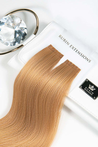 Elegante Verpackung der Keratin Bondings Haarsträhnen in Hellbraun-Karamell, Premium Line – Rubin Extensions®