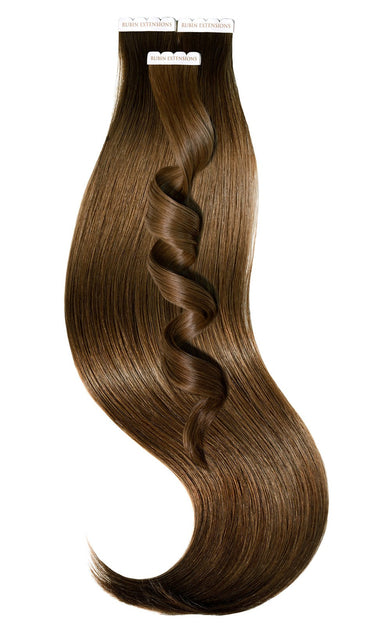 Gesamtansicht der unsichtbaren Tape-In Extensions in Natur-Goldbraun, Excellence Line, 35–55 cm – Rubin Extensions®