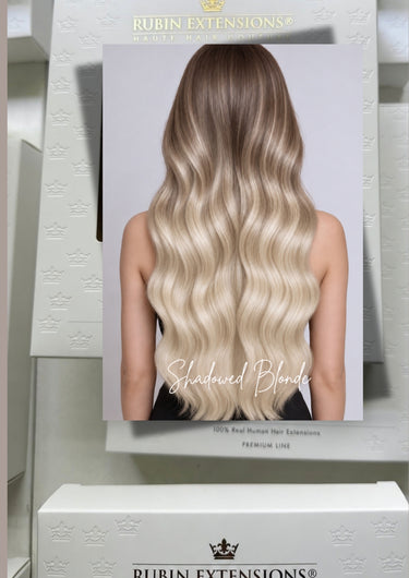Hochwertige Diamond Line Clip-In Extensions im Farbton Shadowed Blonde – Rubin Extensions®