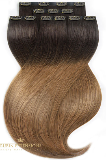 Nahaufnahme des Haaransatzes, Clip-in Extensions Rich Chocolate, Remy Qualität – Rubin Extensions®