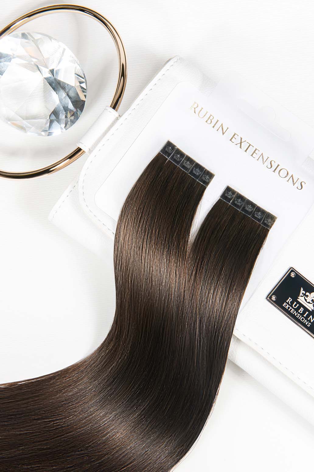 Elegante Verpackung präsentiert die Pro Deluxe Keratin-Strähnen im Farbton Schoko-Dunkelbraun – Rubin Extensions®