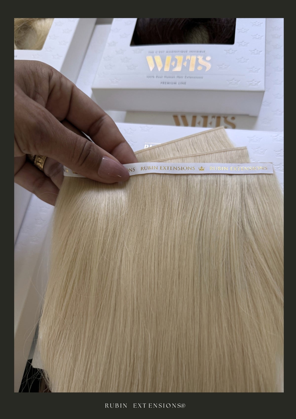 Genius Wefts Haartresse in Platinblond aus der WEFTS Verpackung – Rubin Extensions®