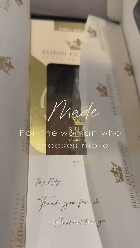 Tape-in Extensions in Schwarz & Hellbraun-Karamell
